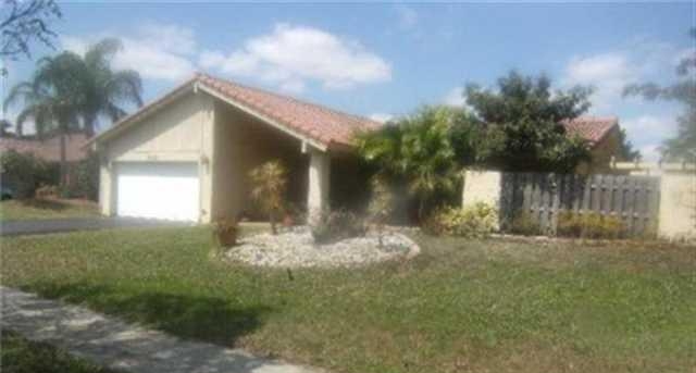 9061 NW 11TH CT - Image 10644212