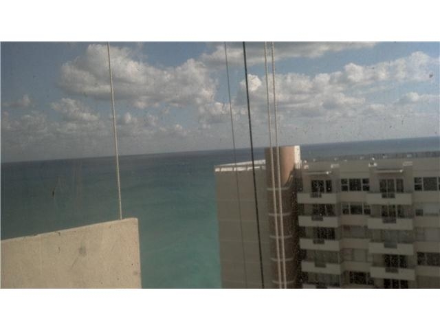 3140 S OCEAN DR # 1903 - Image 12209099