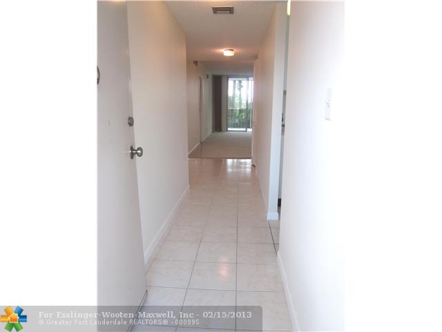 250 JACARANDA DR # 209 - Image 12599079