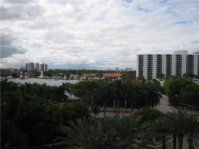 21205 YACHT CLUB DR # 704 - Image 14205034