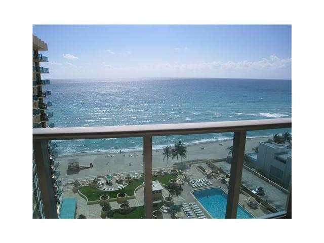 2501 OCEAN # 1520 - Image 14270465