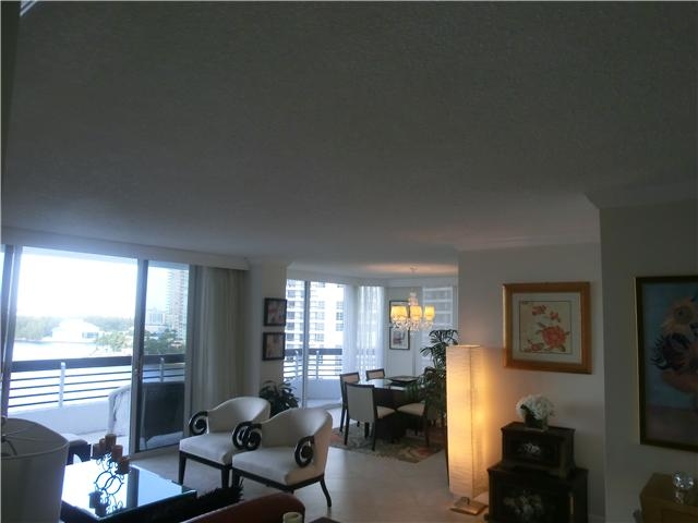 3600 MYSTIC POINTE DR # 1206 - Image 14493556